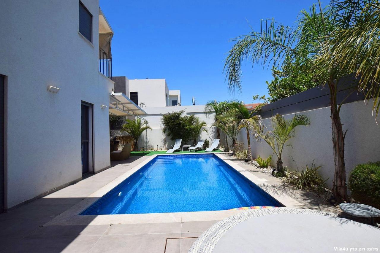 אמה וילה ריזורט Villa Hadera Exterior photo